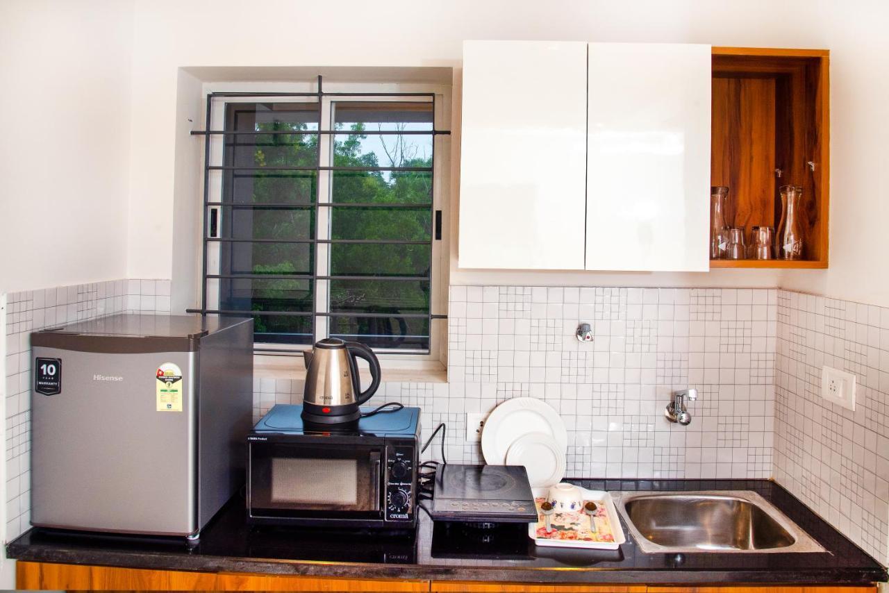 Beach Heaven Deluxe Rooms & Serviced Apartments Suratakal Extérieur photo