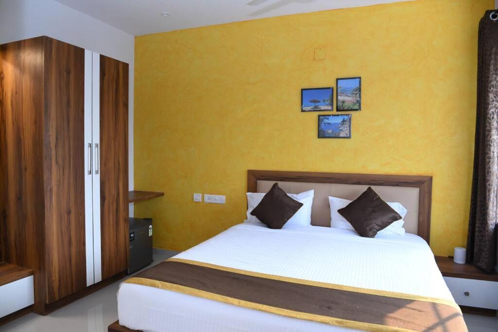Beach Heaven Deluxe Rooms & Serviced Apartments Suratakal Extérieur photo